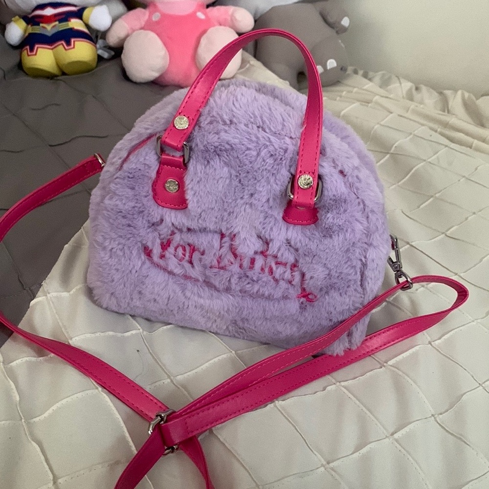 von dutch bowling bag.